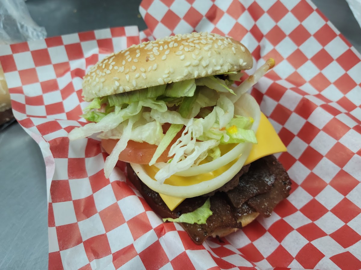 Sara's Halal Burgers & Nyc Gyro-7